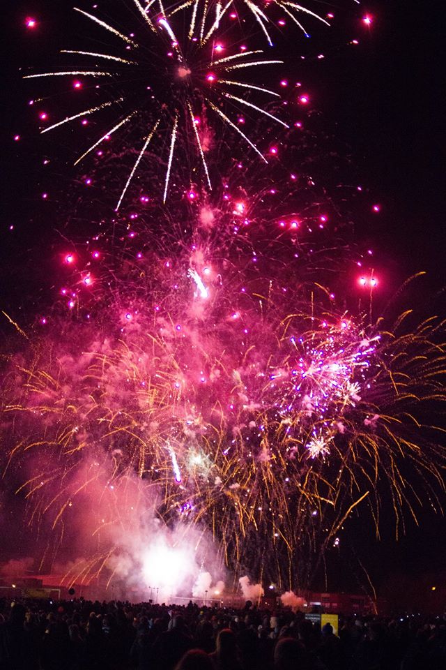 A picture of the fireworks display at King George the fifth park on bonfire night